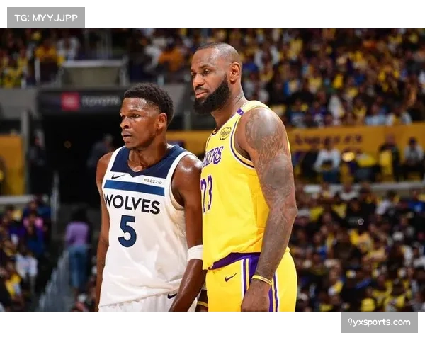 爱德华兹巨星成长支撑森林狼下限 戈贝尔防守支柱作用依旧关键